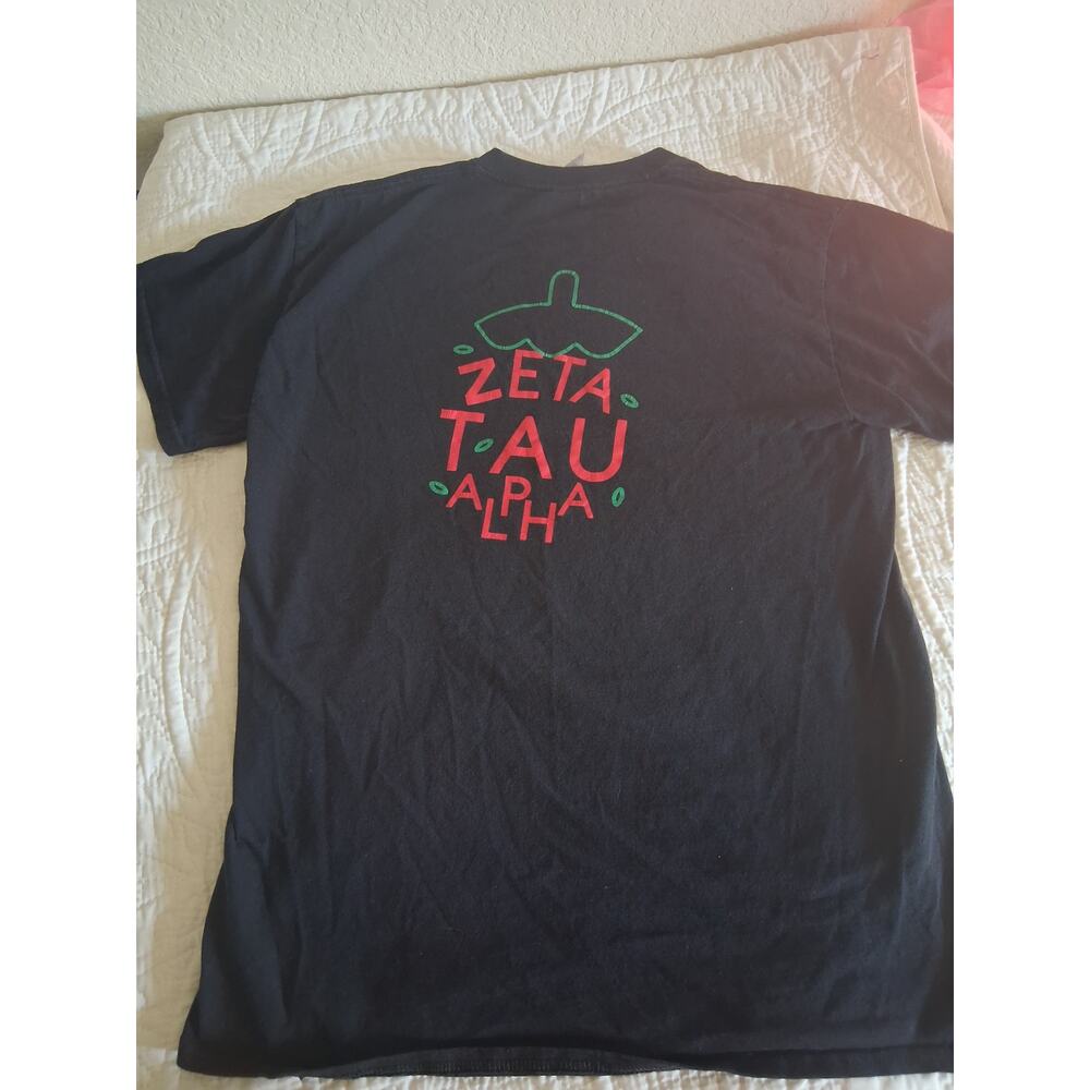 Zeta Tau Alpha chili pepper Gildan brand T-shirt Size M